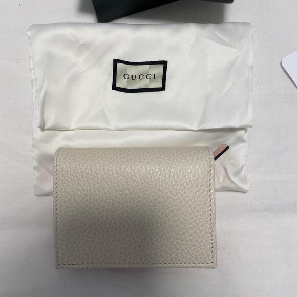 Gucci GG Marmont Bow Bifold Wallet off-white textured leather Gold Accents New - Picture 3 of 11